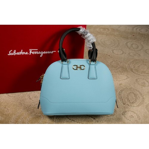 Ferragamo Sac fourre-tout moyen double Gancio 21E703 Bleu ciel