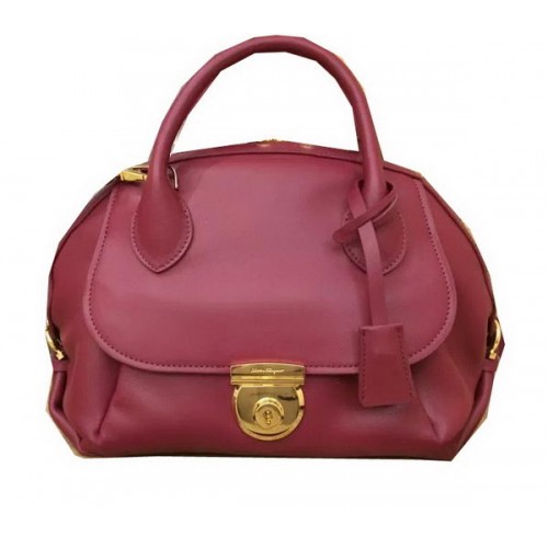 Ferragamo Sac fourre-tout moyen en cuir de veau SF0612 Bordeaux