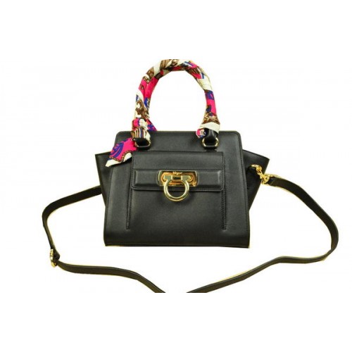 Ferragamo Sac fourre-tout à bandoulière en cuir de veau souple SF8815 Noir