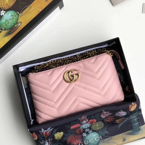 Gucci GG Marmont mini sac à chaîne 443447 rose clair