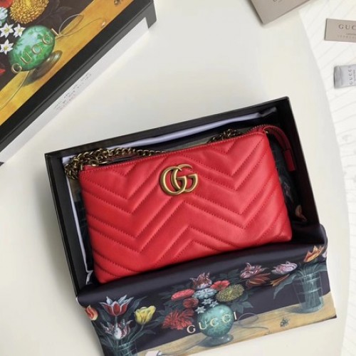 Gucci GG Marmont mini sac à chaîne 443447 Rouge