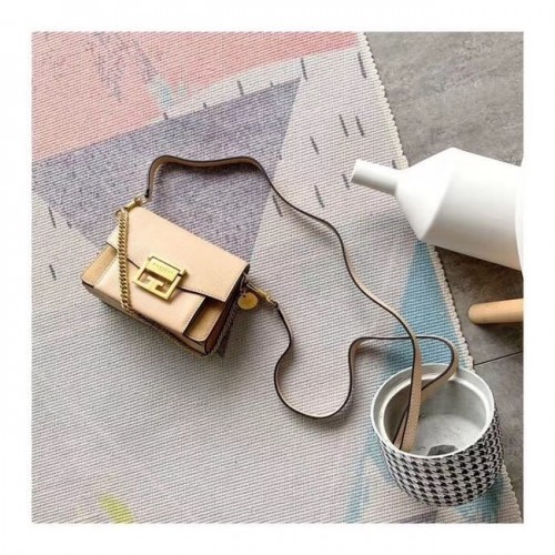 GIVENCHY GV3 mini sac porté épaule en cuir et daim 1116 abricot