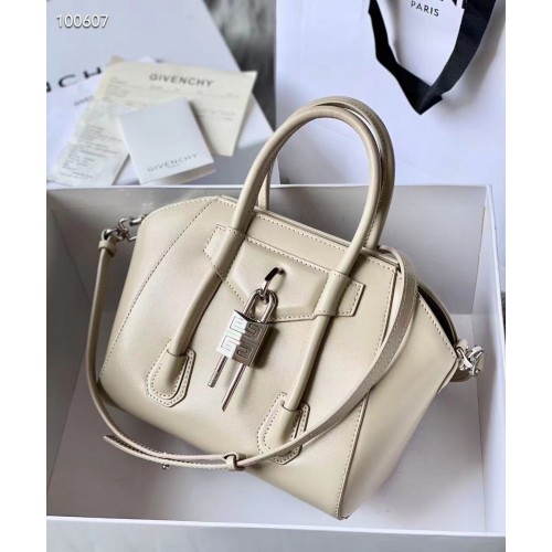Givenchy Petit Sac Antigona En Cuir De Veau Grainé Original BB0512 Blanc Cassé