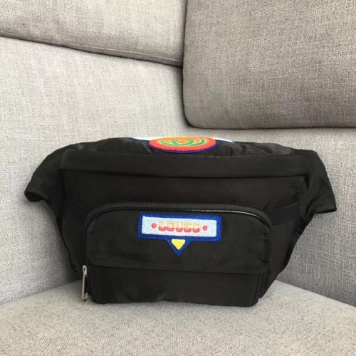 Gucci Sac ceinture avec patch Gucci 80s 536842 noir