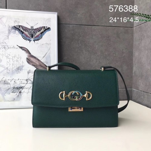 Gucci Sac à bandoulière en cuir GG A576388 vert