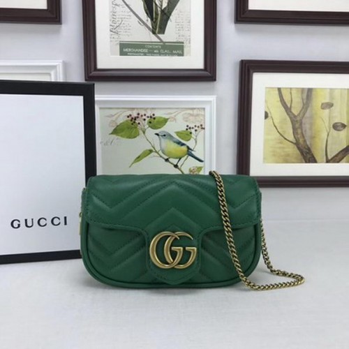 Gucci GG Marmont Matelasse Super Mini sac en cuir 476433 Vert