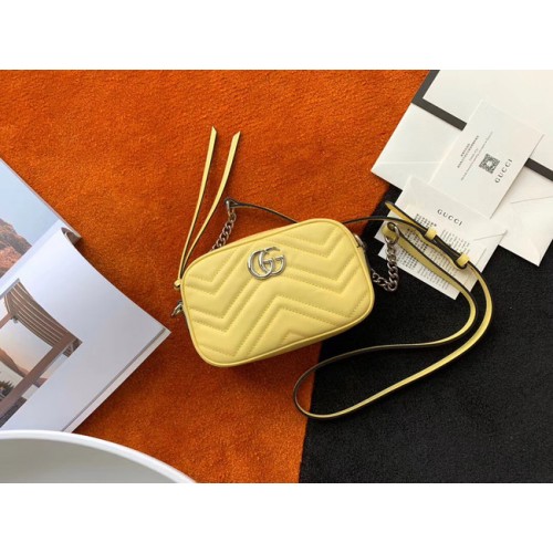 Gucci GG Marmont Matelasse petit sac à bandoulière 447632 jaune