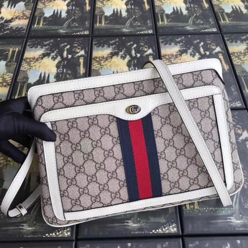 Gucci GG Supreme sac à bandoulière moyen 523354 blanc