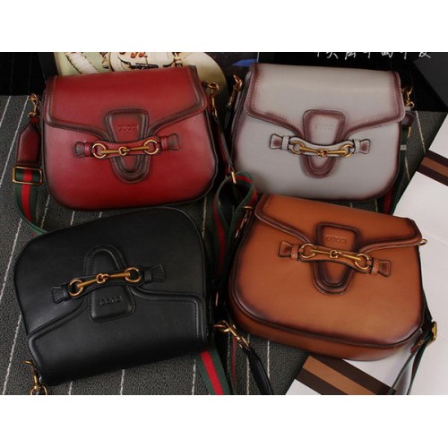 Sac à bandoulière en cuir de veau Gucci Lady Web 383848