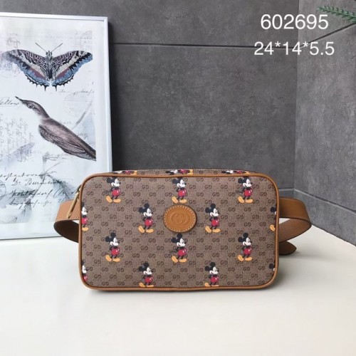 Gucci Pineapple GG Supreme sac ceinture 602695 marron