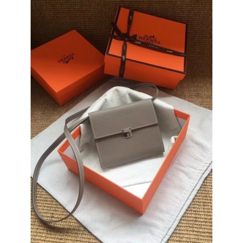 Hermès Pochette en cuir de veau Epsom H0589 gris