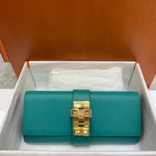 Hermes H Medor Swift Embrayage en cuir 37566 Matériel vert lac et or