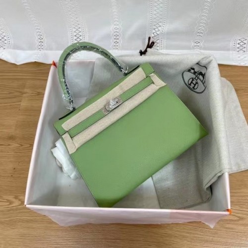 Hermes Kelly 25cm Sacs à bandoulière Epsom KL2755 vert et métal argenté