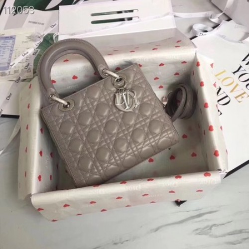 SAC LADY DIOR EN AGNEAU CAL44550 gris&métal argenté