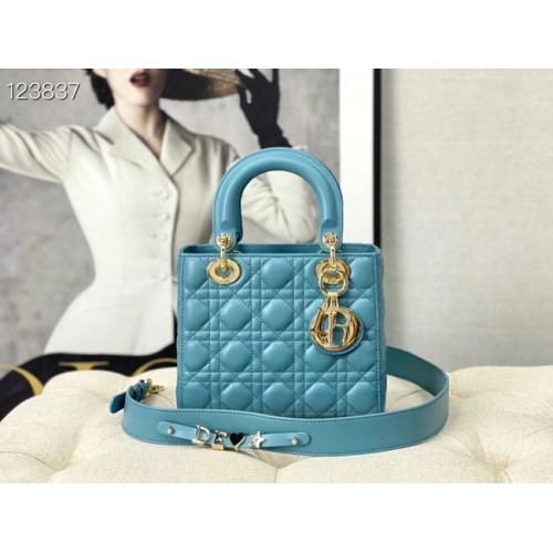LADY DIOR MY ABCDIOR SAC Cannage Agneau M0538O bleu clair