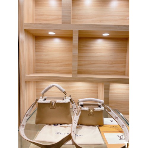 Louis Vuitton CAPUCINES BB MM Laine M58608 Nude