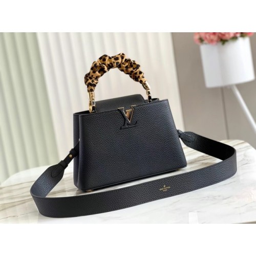 Louis Vuitton CAPUCINES PM M48865 noir