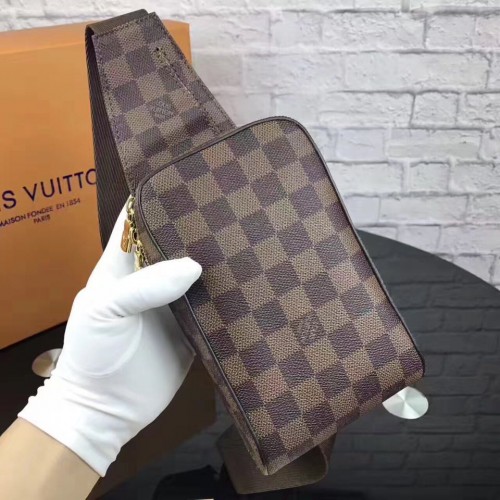 Toile Louis Vuitton Damier Ebène M49926