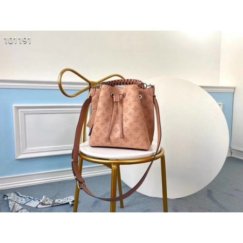 Louis Vuitton MURIA Mahina cuir de veau perforé M55800 rose