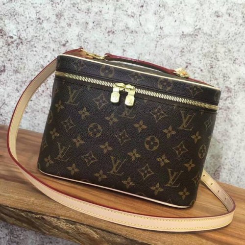 Boîte à poudre en toile monogramme Louis Vuitton 42265