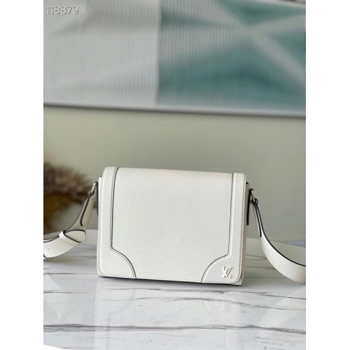 Louis Vuitton NEW FLAP MESSAGER M30807 blanc