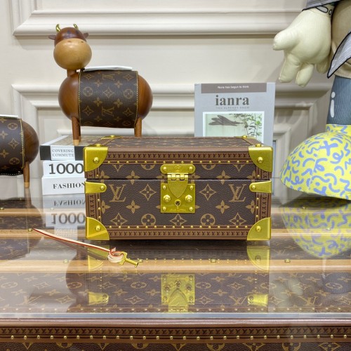 Louis Vuitton NICE COFFRET A BIJOUX M20292 jaune