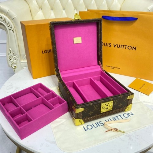 Louis Vuitton NICE COFFRET A BIJOUX M44185 Orchidée Violet
