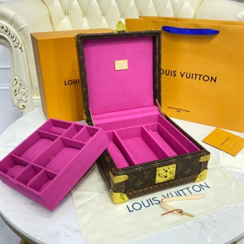 Louis Vuitton NICE COFFRET À BIJOUX M47120 rose