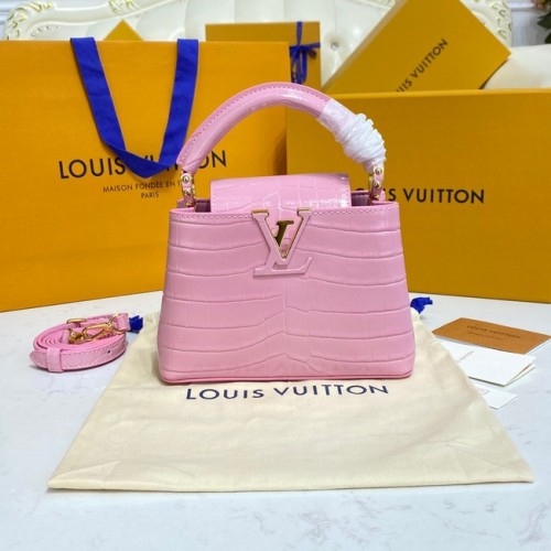 Louis Vuitton cuir de crocodile CAPUCINES MINI M81190 rose