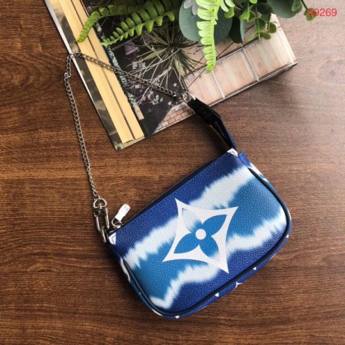 Louis vuitton ESCALE POCHETTE ACCESSOIRES Mini pochette M69269 bleu