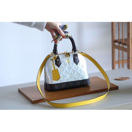 Louis vuitton original Monogam vernis Alma BB M44389 silver