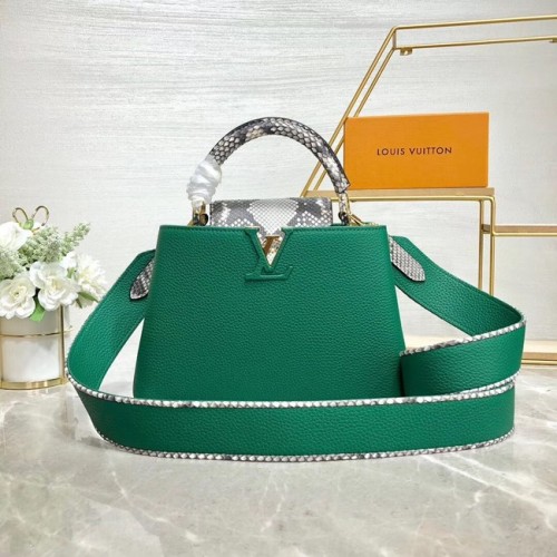 Cuir de taurillon original Louis Vuitton Capucines BB M48865 vert