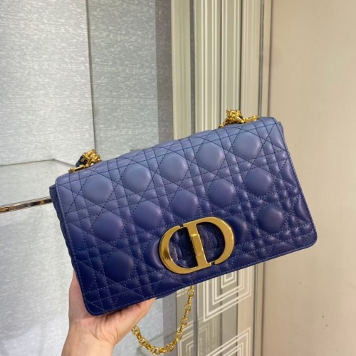 SAC DIOR CARO MEDIUM Cuir de veau souple Cannage C8618 bleu