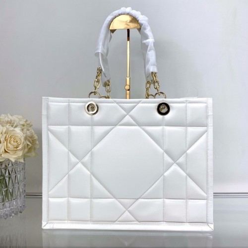 SAC CABAS DIOR ESSENTIEL MOYEN Cuir de veau M8721 BLANC