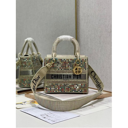 SAC LADY DIOR MOYEN Broderie Perlée 0650RKW Creme Beige