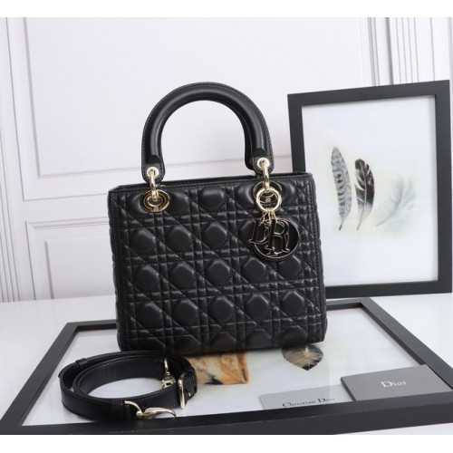 SAC FEMME DIOR MOYEN Cannage Agneau M0565E noir