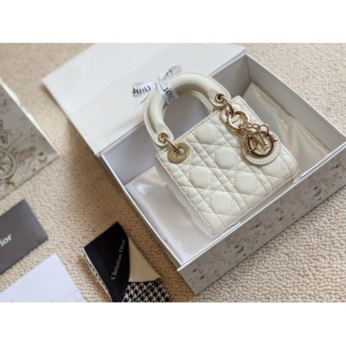 SAC MICRO DIORAMOUR LADY DIOR S08568 Métal doré blanc