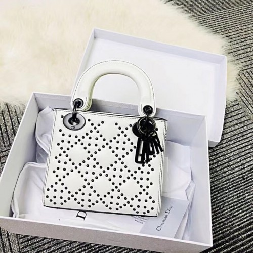 MINI SAC LADY DIOR CUIR DE VEAU M0598S blanc