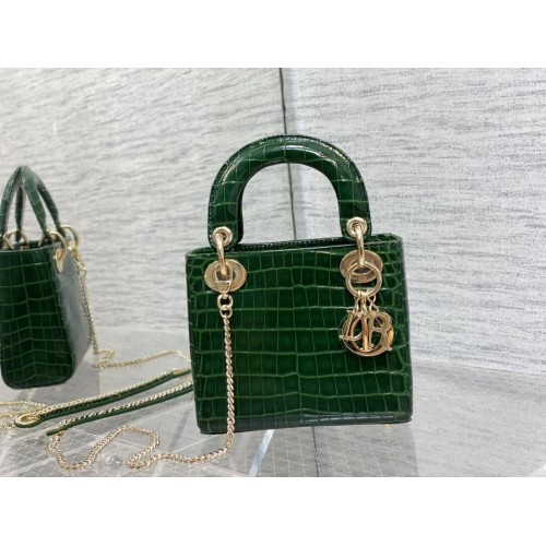 MINI SAC LADY DIOR Cannage crocodile Cuir de veau C0966 vert