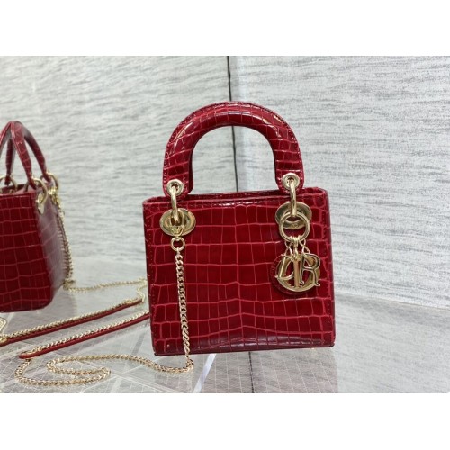 SAC MINI LADY DIOR Cannage crocodile Cuir de veau C0966 rouge
