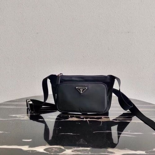 Prada Mini sac en cuir brossé 2VD128 noir