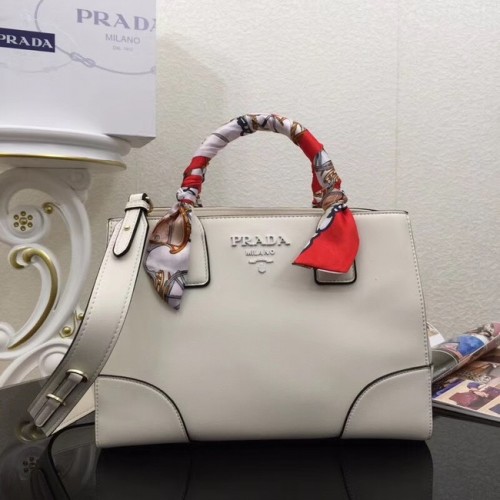 Prada Sac en cuir de veau 2025 blanc