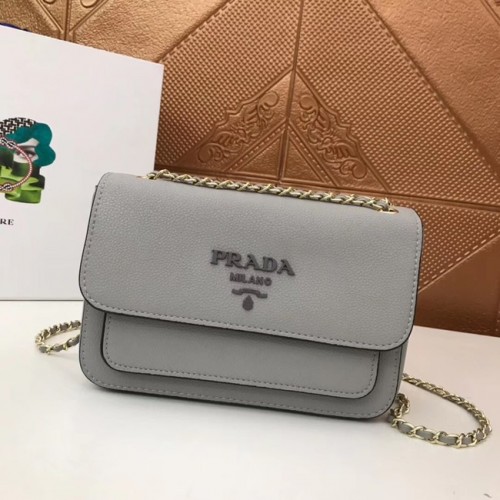 Prada Sac à bandoulière en cuir de veau 3011 gris