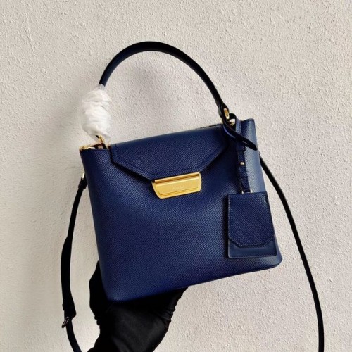 Prada Cabas en cuir de veau 1BN012 bleu
