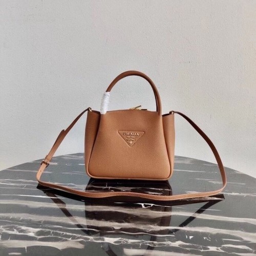 Prada Sac fourre-tout en peau de cerf 1BC145 marron