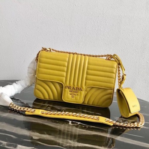 Prada Sac diagramme moyen en cuir 1BD108 jaune