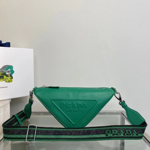 Prada Sac à bandoulière triangle en cuir 2EV055 vert