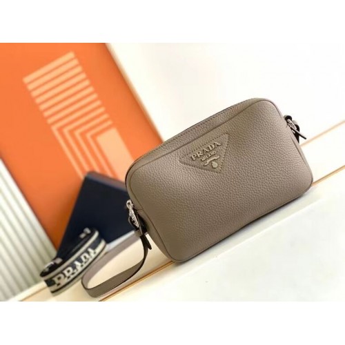 Prada Sac en cuir avec bandoulière 1DB820 gris