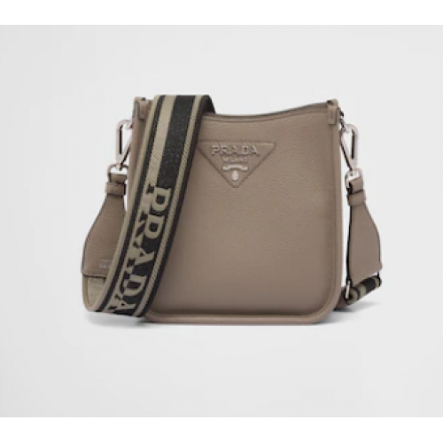 Prada Mini sac à bandoulière en cuir 1BH191 gris