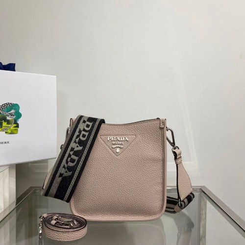 Prada Mini sac à bandoulière en cuir 1BH191 rose